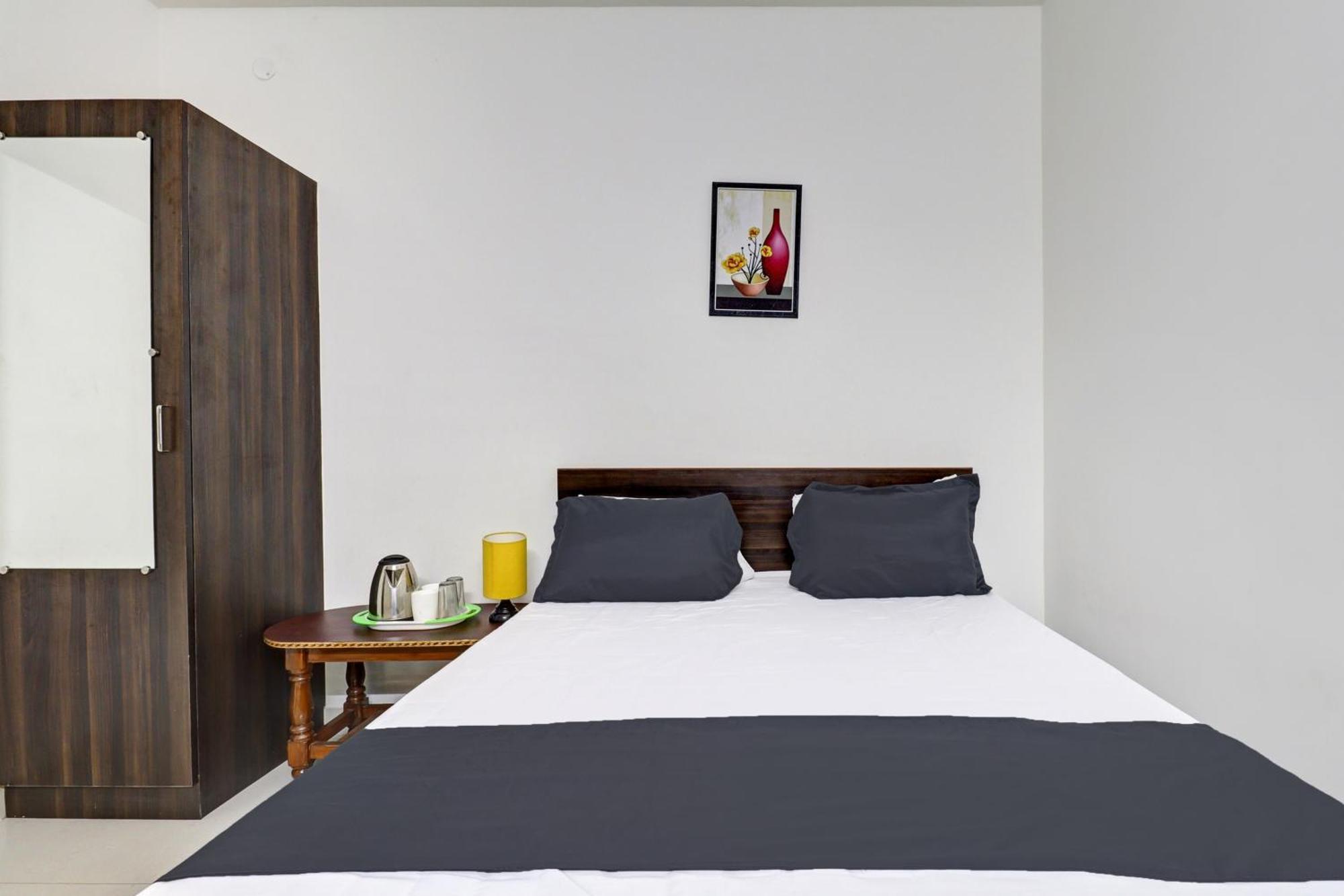 Hotel O J.K. Suites & Rooms 벵갈루루 외부 사진