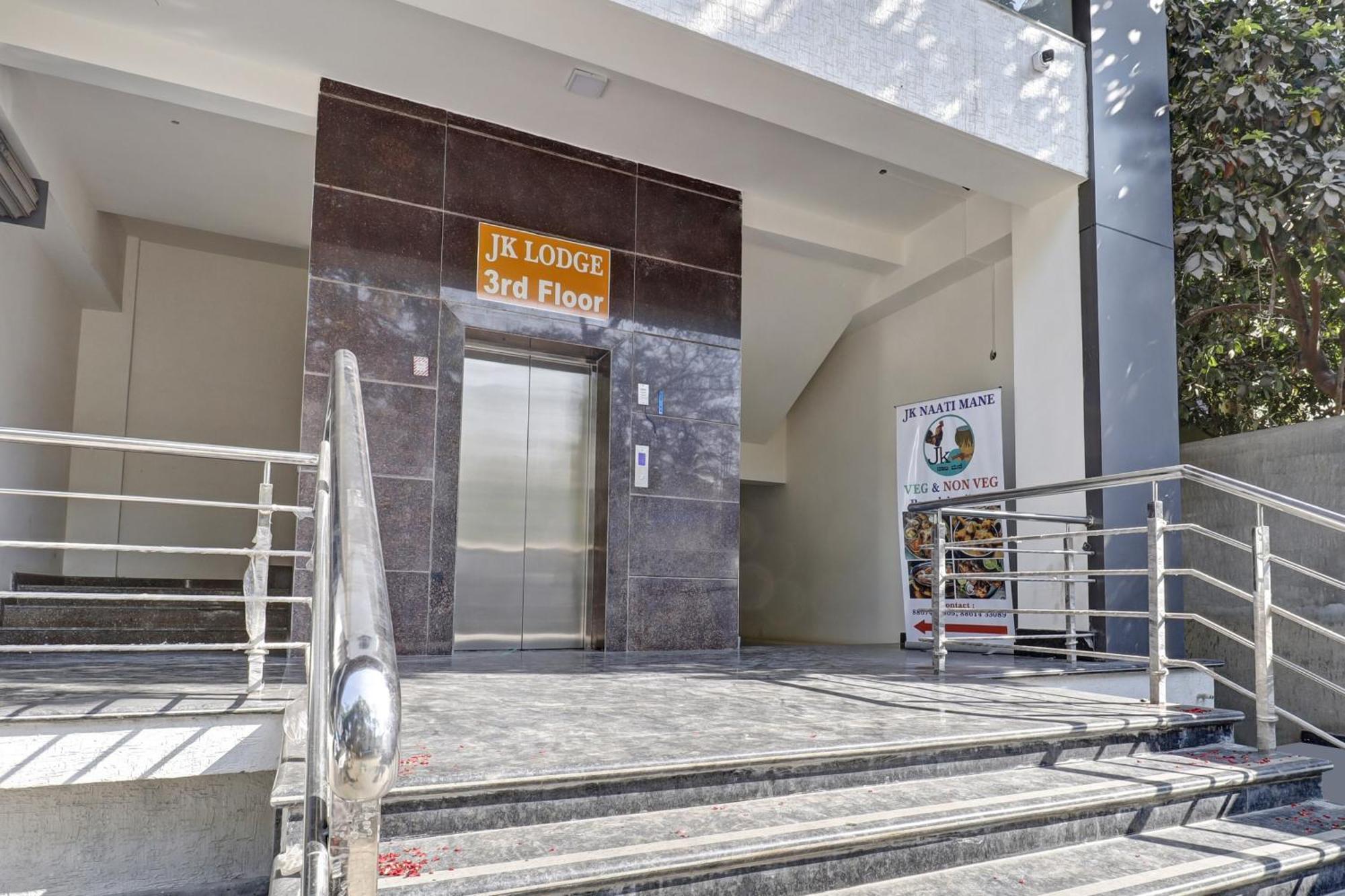 Hotel O J.K. Suites & Rooms 벵갈루루 외부 사진